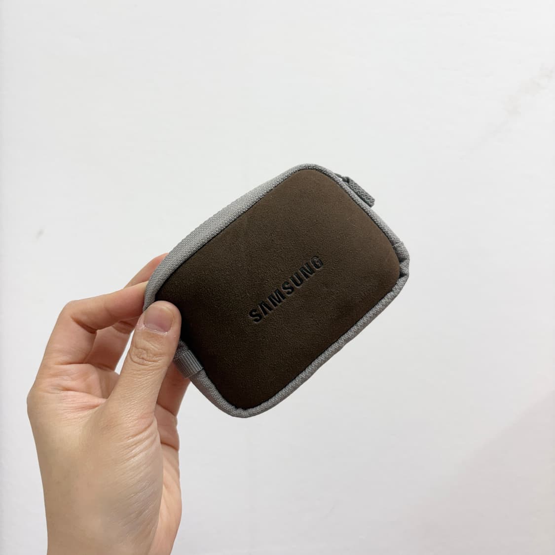 삼성 ES70 디지털카메라 투명케이스와 파우치 포함 상품이미지3