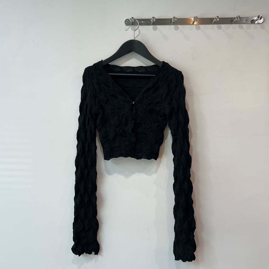블랙 플리츠 크롭 볼레로 가디건 상품이미지3