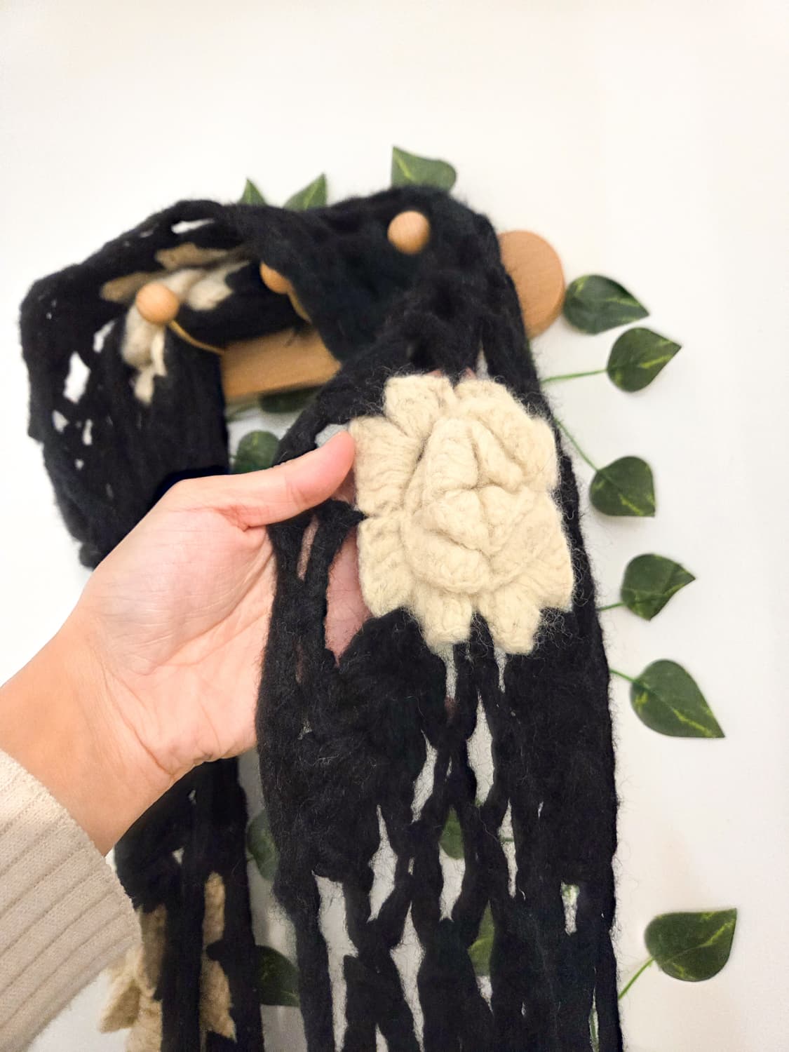 꽃 모티브 짜임 머플러 상품이미지3