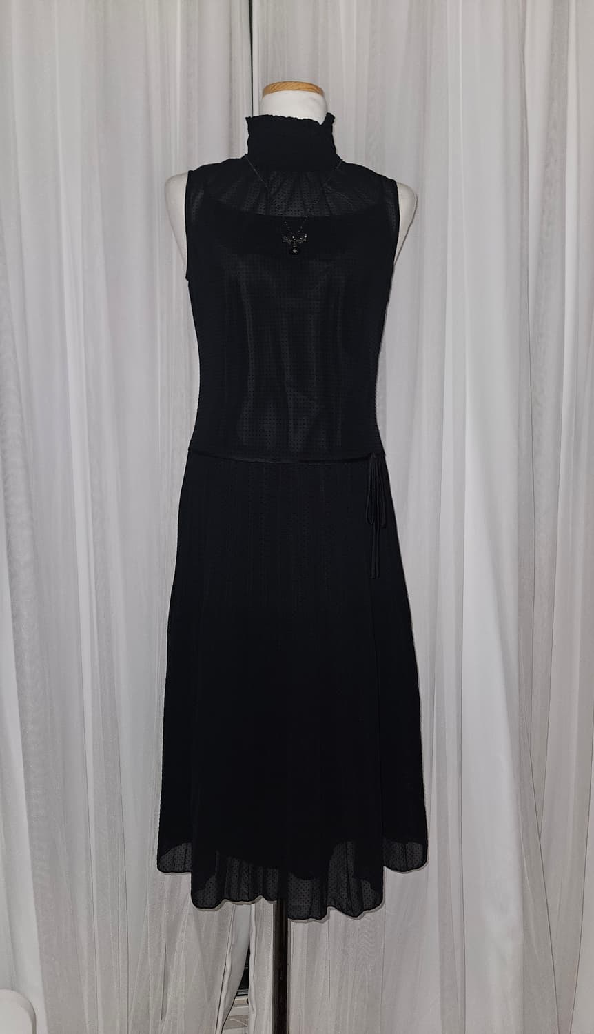 comme ca ism 셔링 홀터넥 리본 플리츠 원피스 공겜여주 히메갸루 상품이미지3