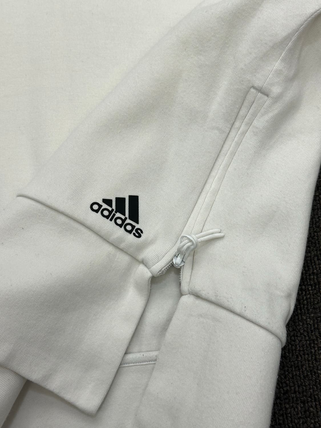 S)아디다스 빈티지 테크핏 트레이닝 스웻셔츠 상품이미지3