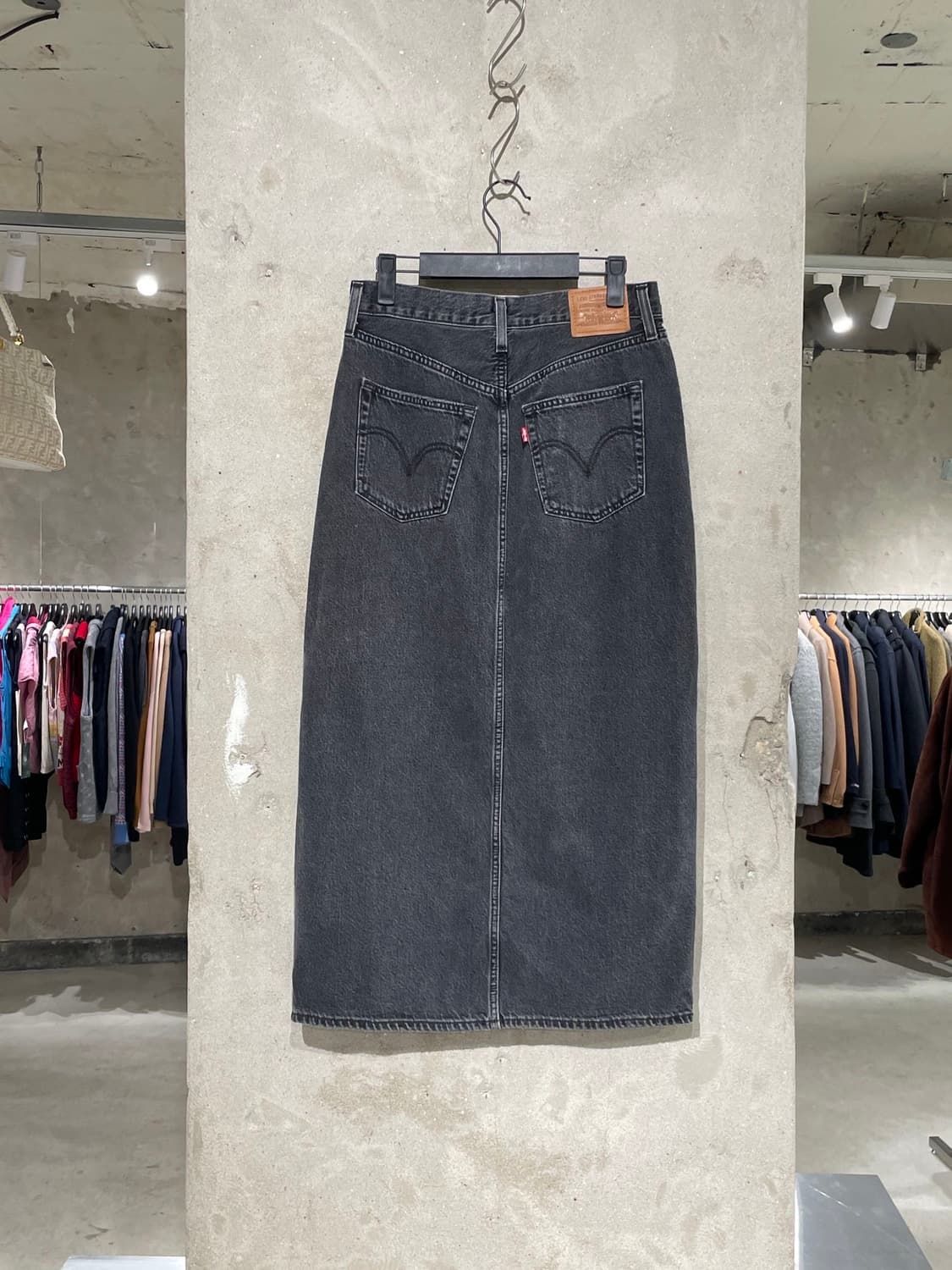 리바이스 흑청 빅E 인시전 데님 롱 스커트 상품이미지6