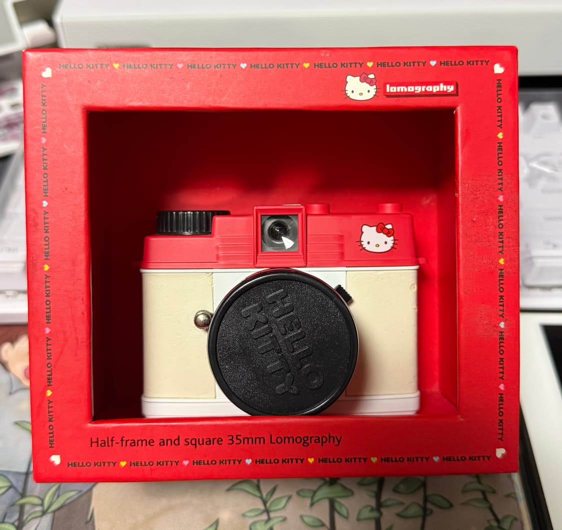 로모그래피 다이아나 미니 헬로키티 콜라보 필름카메라 고전 빈티지 상품이미지3