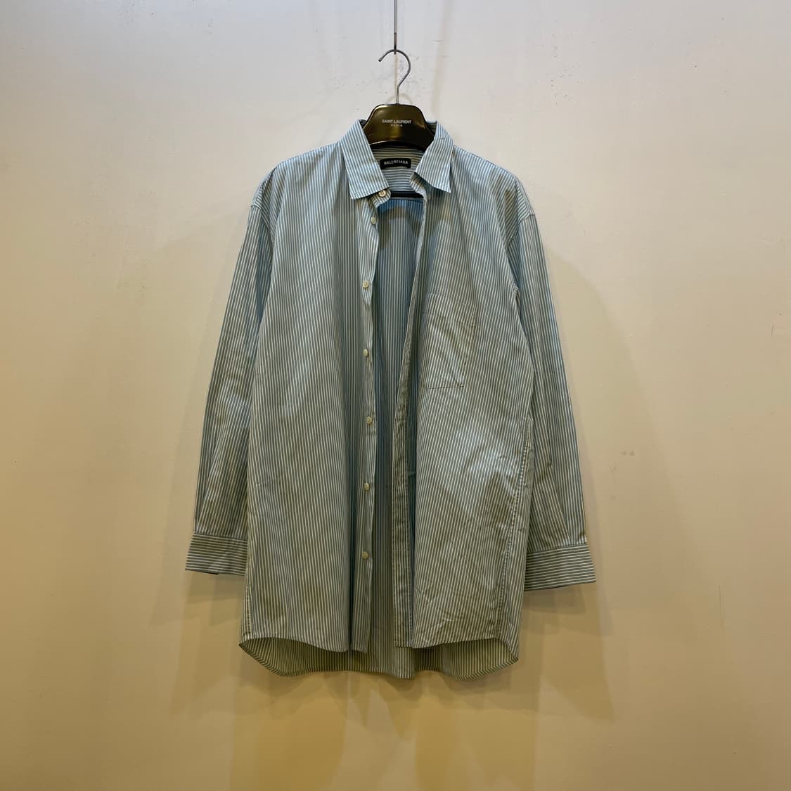 발렌시아가 백로고 스트라이프 셔츠 상품이미지2