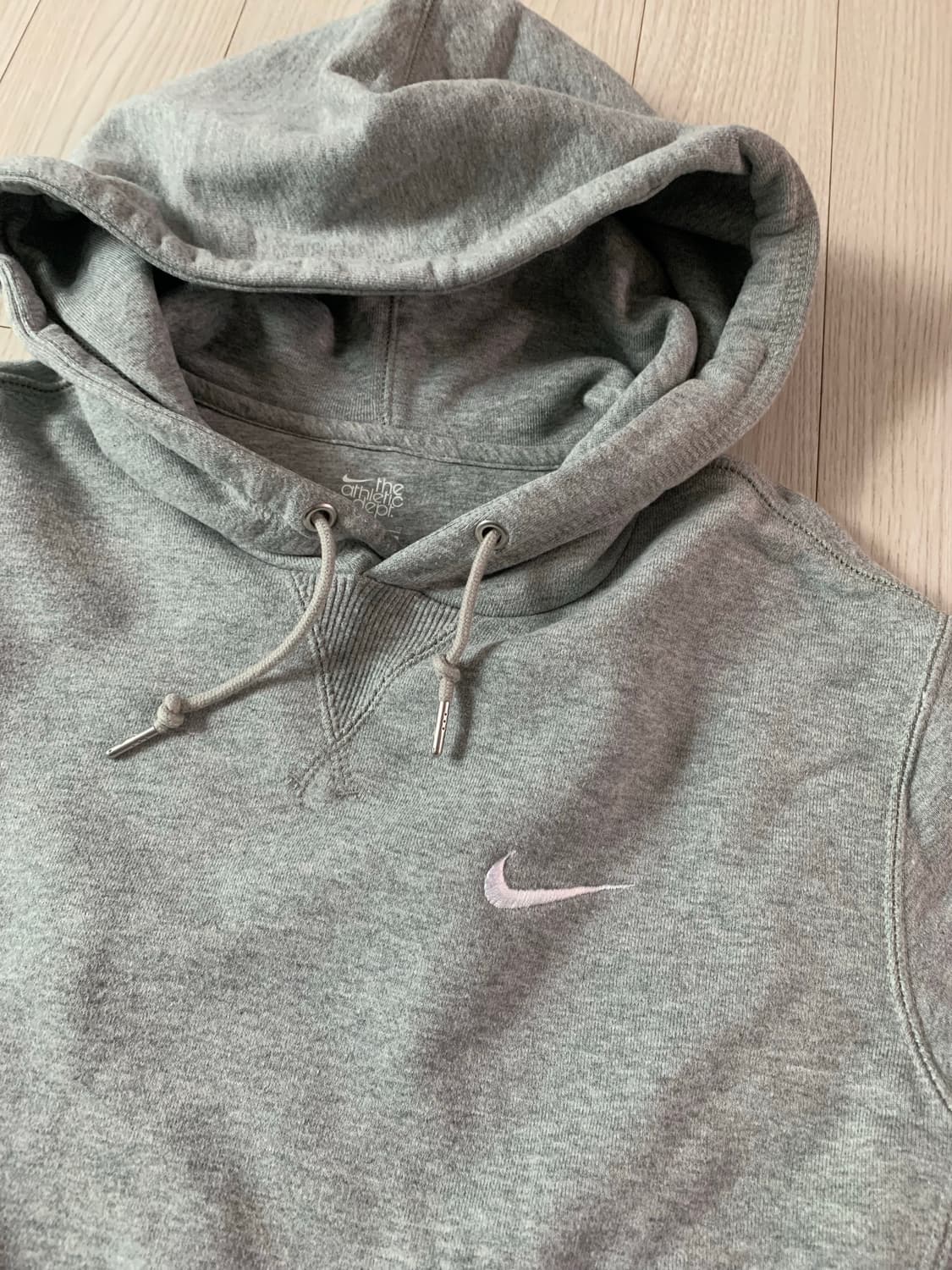 나이키 스몰 스우시 후드티 상품이미지2