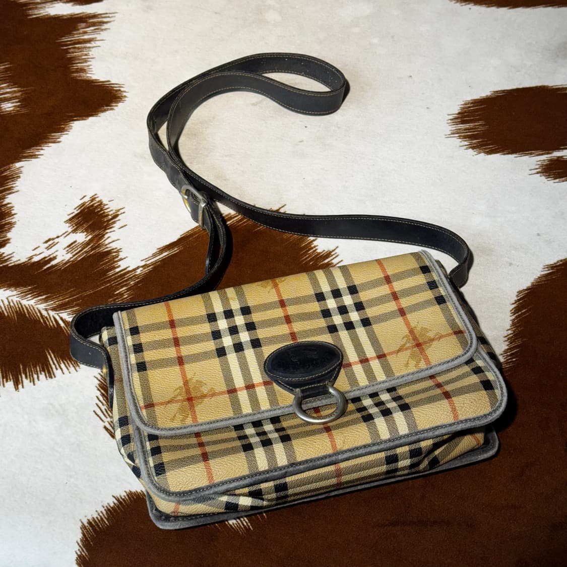 버버리 노바체크 레더 크로스백 메신저백 y2k 상품이미지1