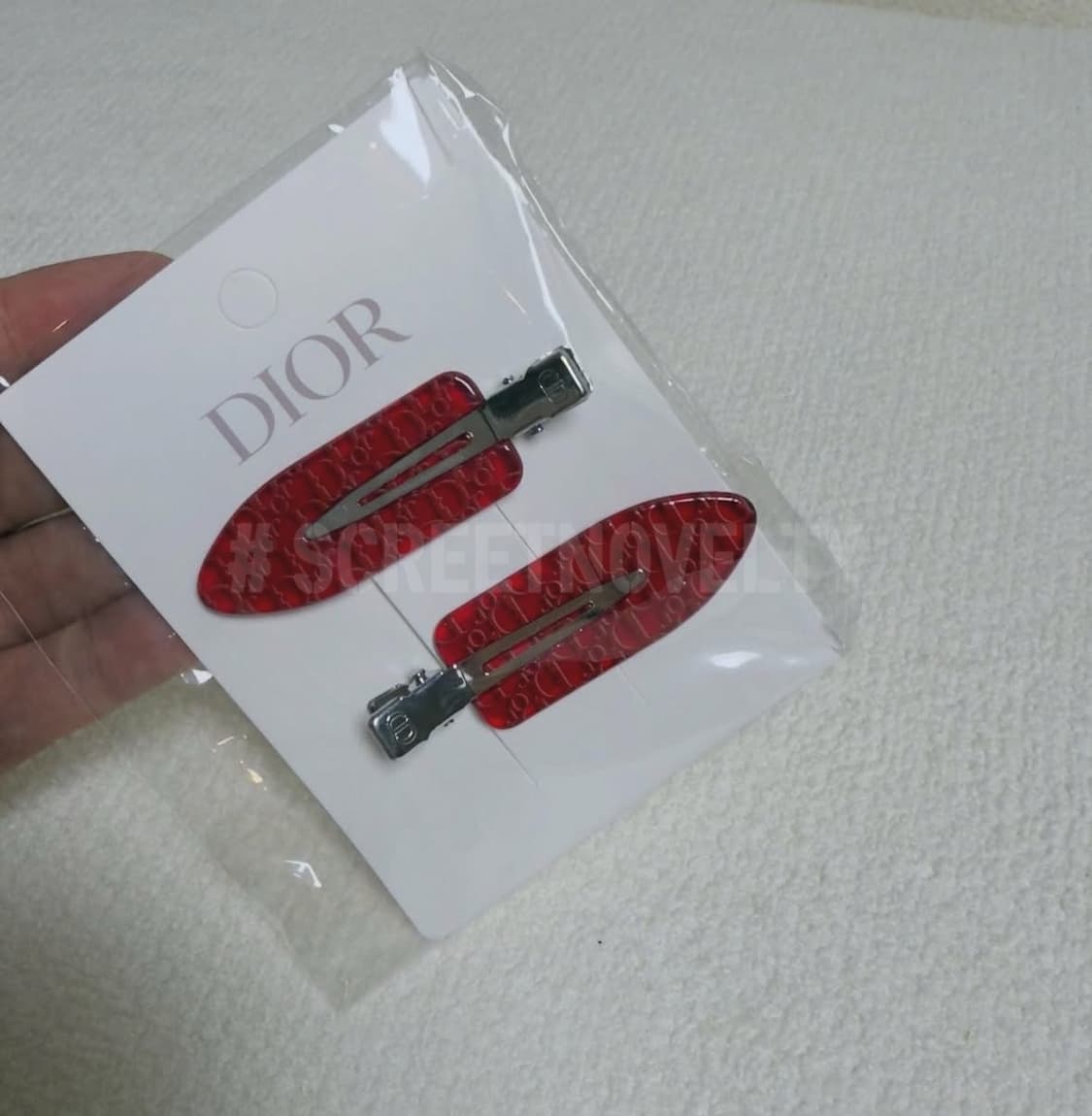 디올뷰티 헤어클립 레드 세트 (2ps) 상품이미지5