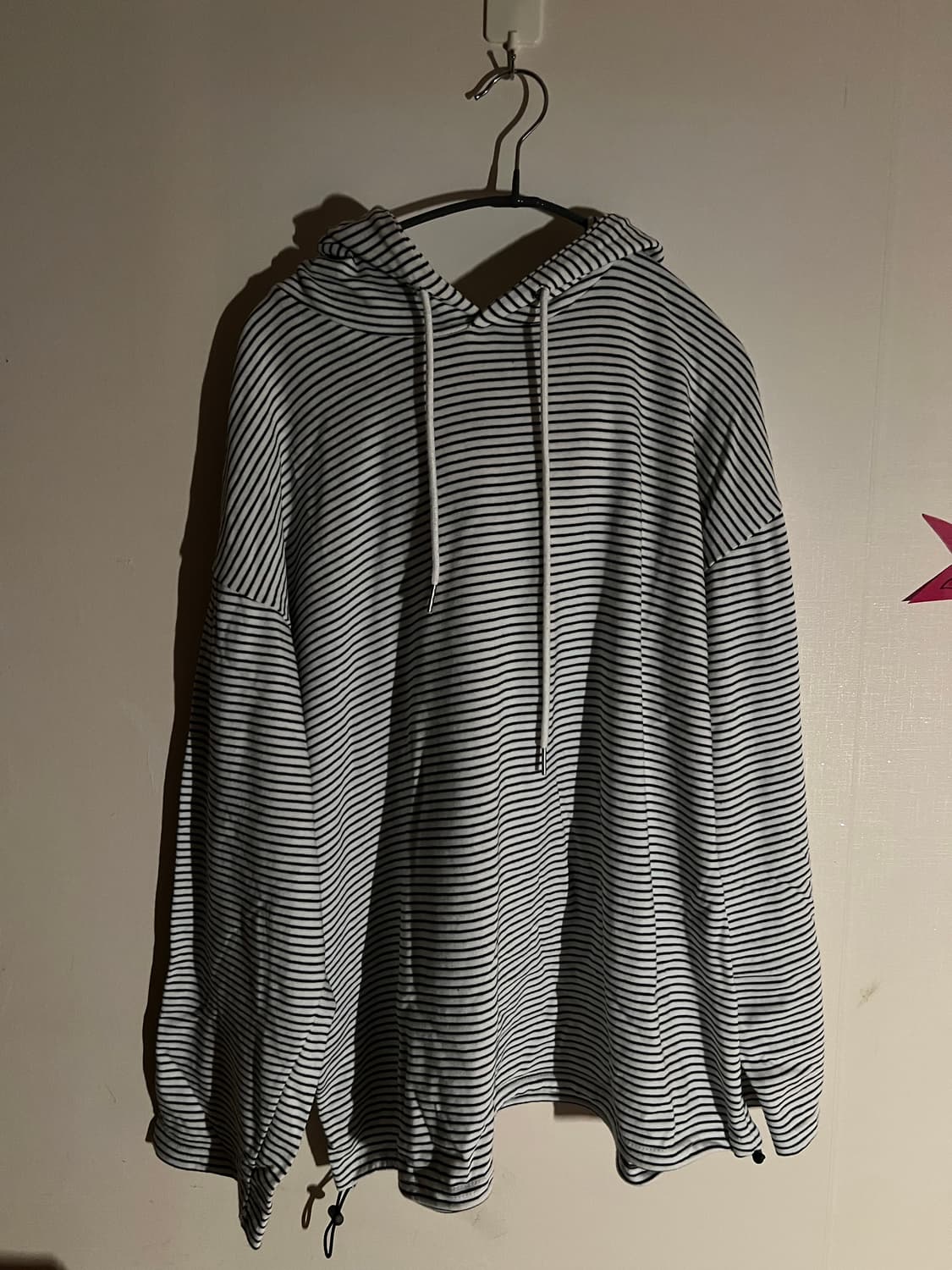 스트링 오버핏 스트라이프 후드티 상품이미지1