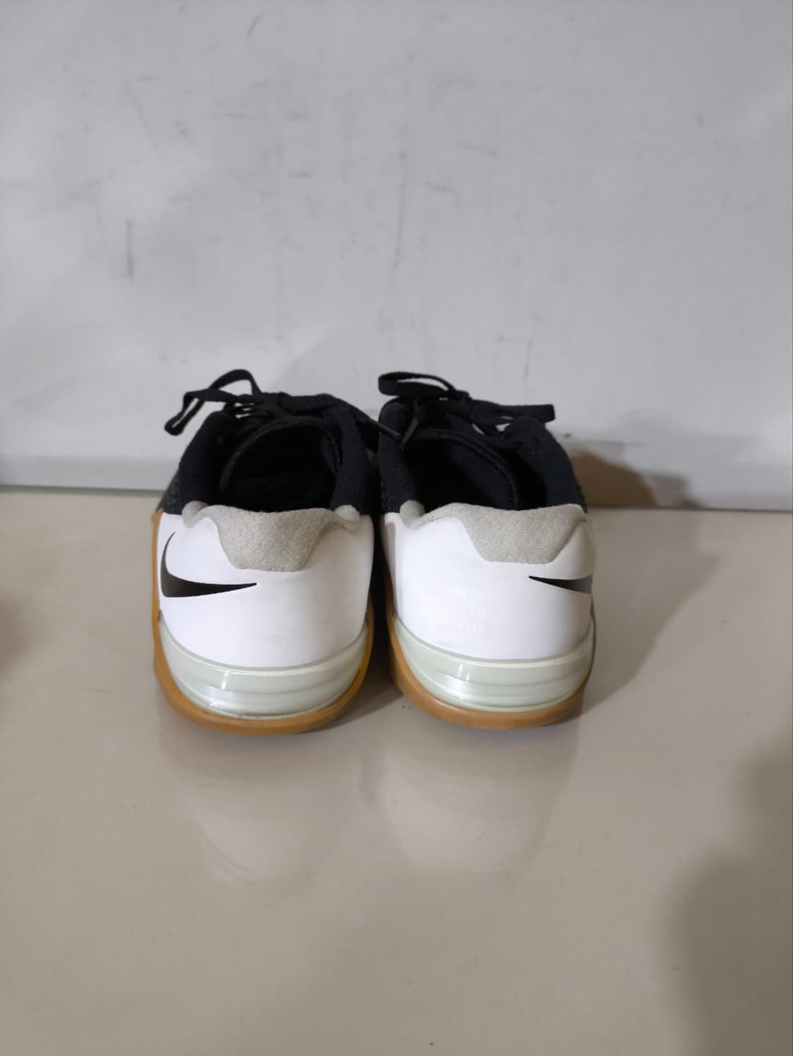 235mm 나이키 메트콘5 블랙검 트레이닝화 크로스핏  상품이미지8