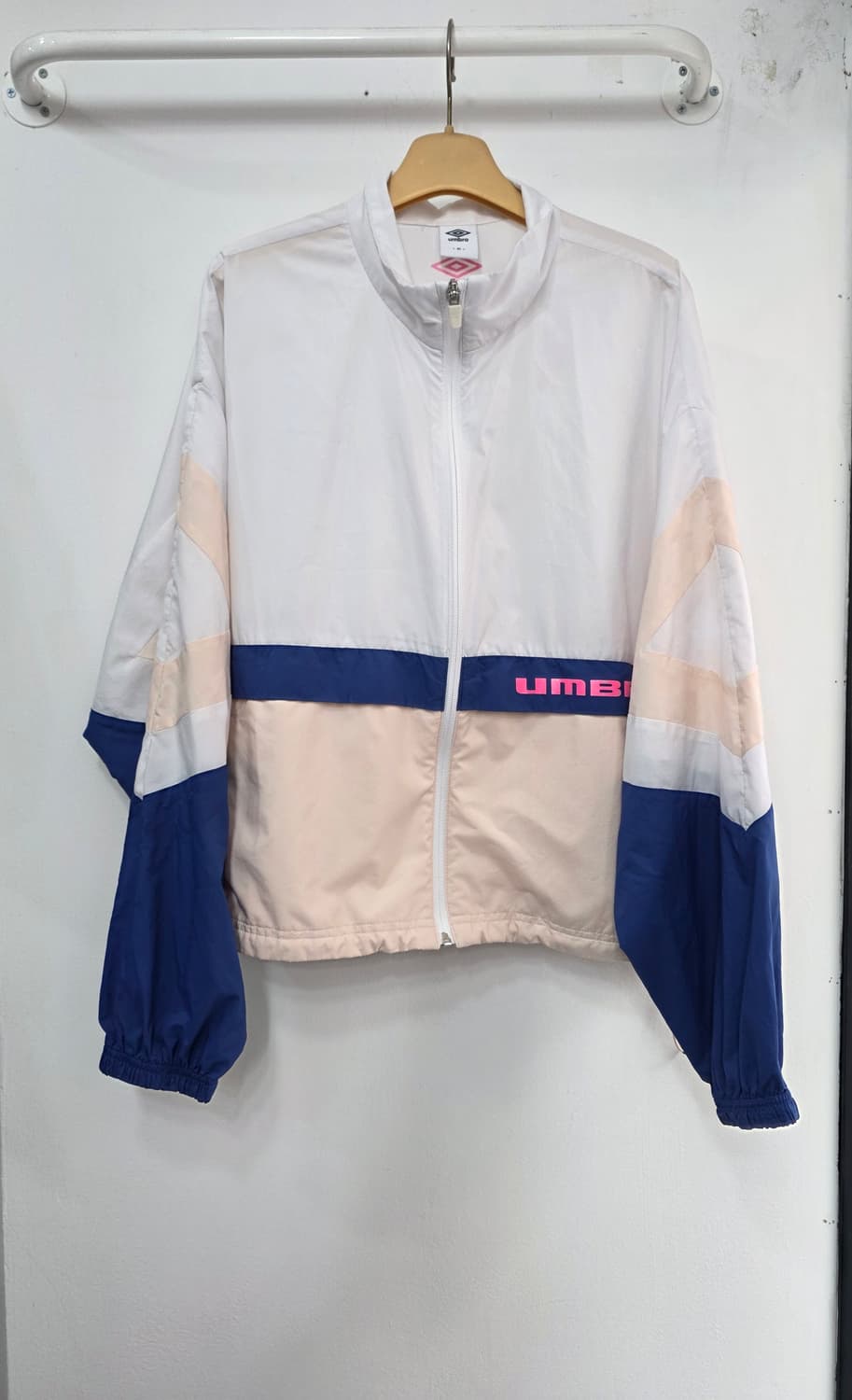 엄브로 여성 바람막이 상품이미지1