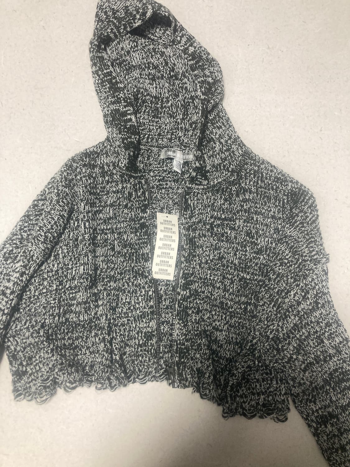 어반아웃피터스 후드 크롭 가디건 S 상품이미지3