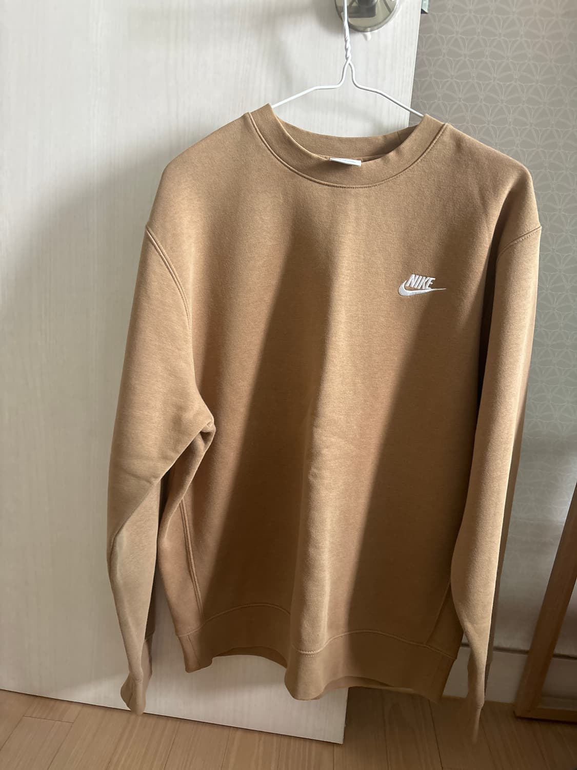 나이키 맨투맨 (밤색) 상품이미지1