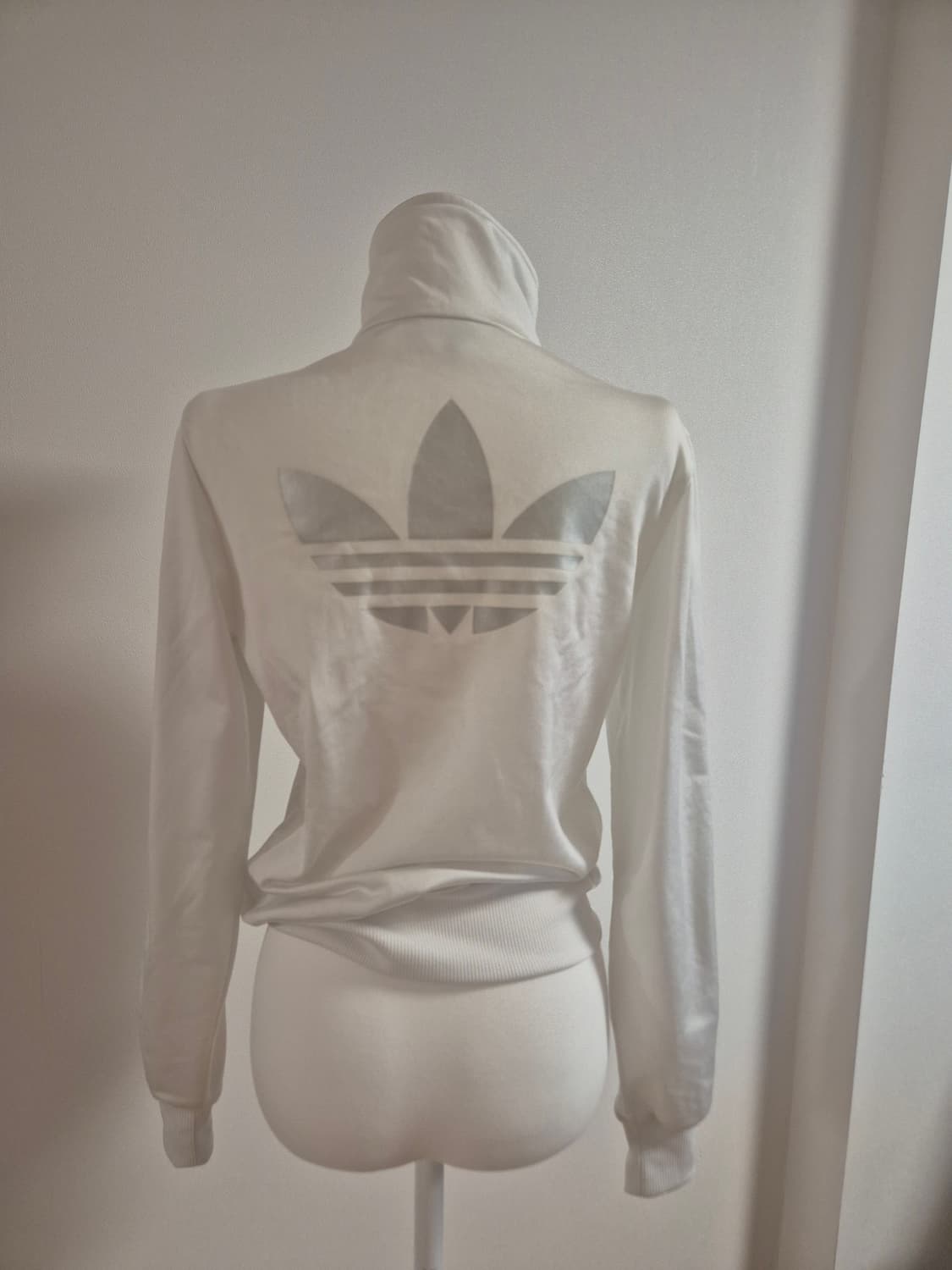 아디다스 오리지널 트랙 집업 (화이트/실버) 상품이미지2