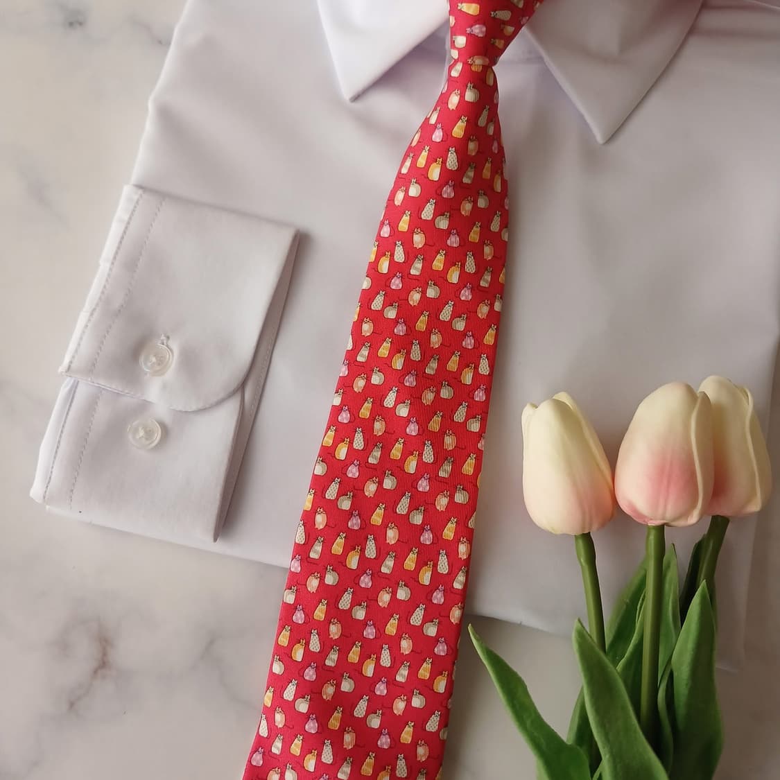 페라가모 실크 고양이 패턴 넥타이 8.6cm A+등급 A18885

 상품이미지6