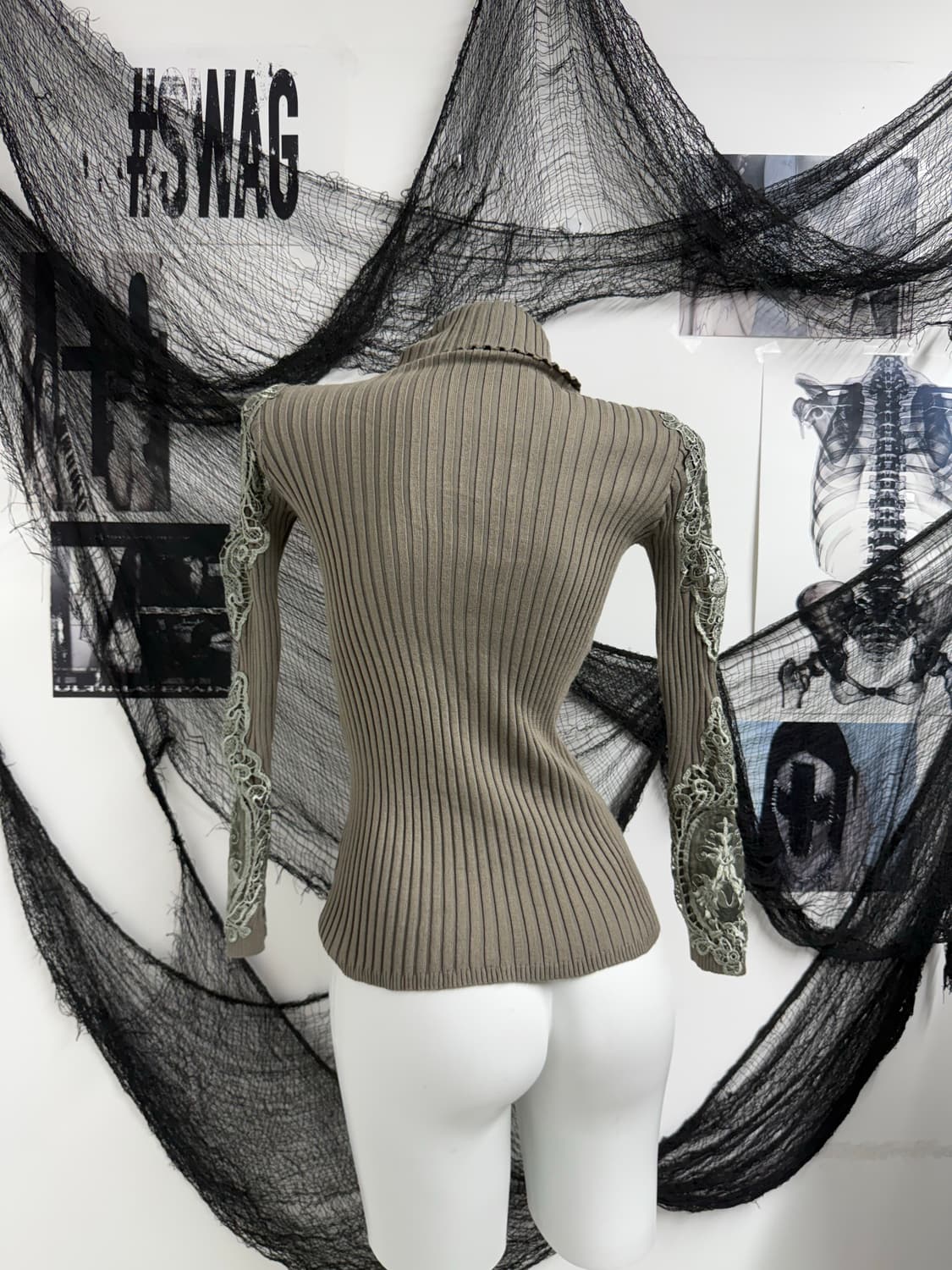 Arm lace detailed longsleeve knit 상품이미지3