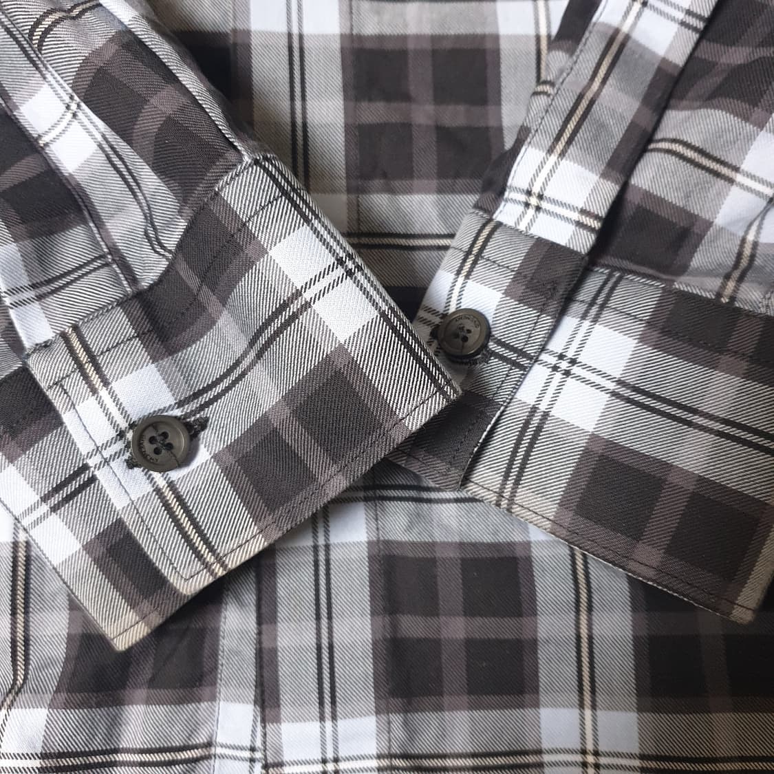 지방시 별 패치 체크 셔츠 상품이미지5