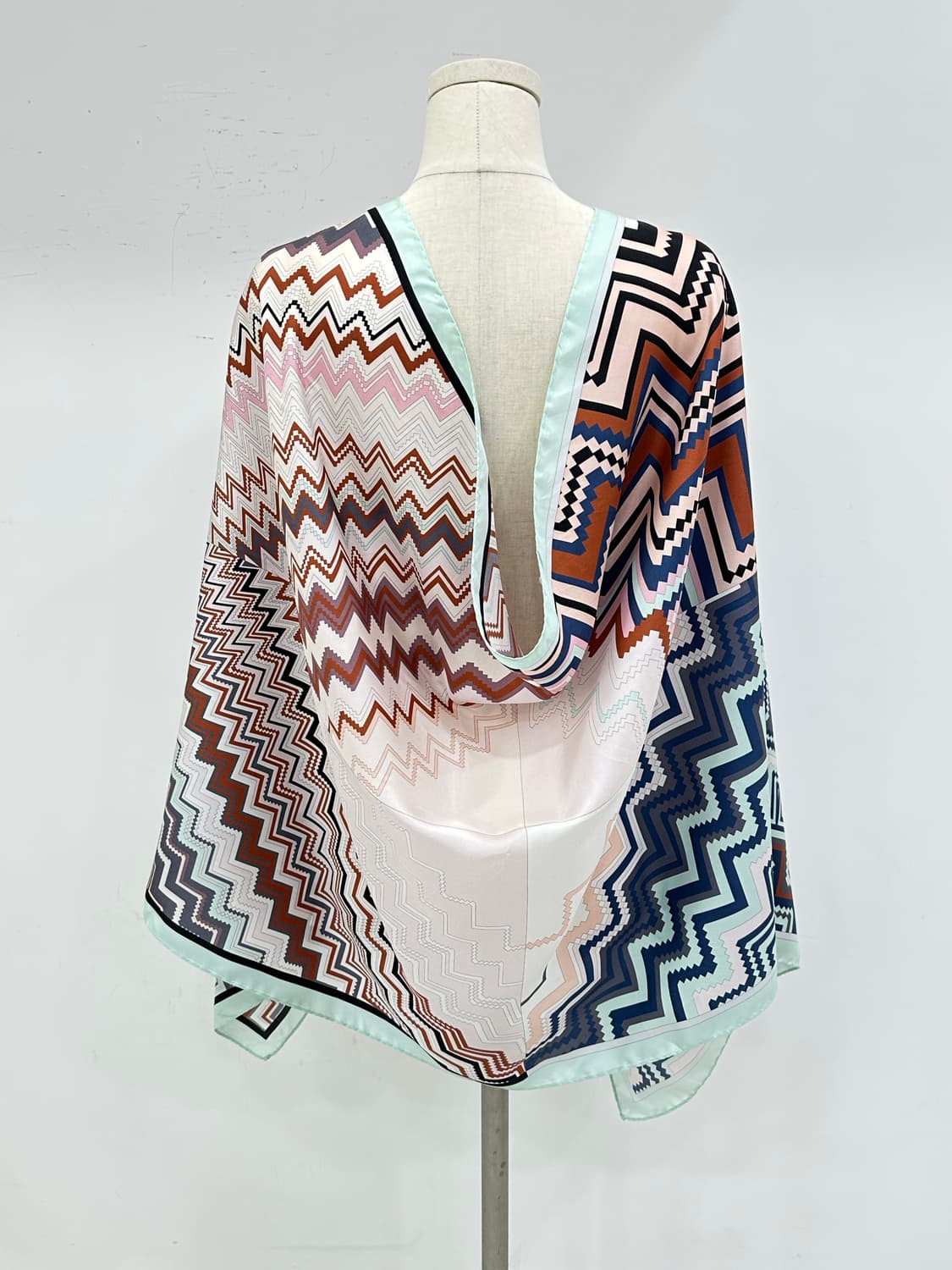 미소니 실크 머플러 상품이미지9