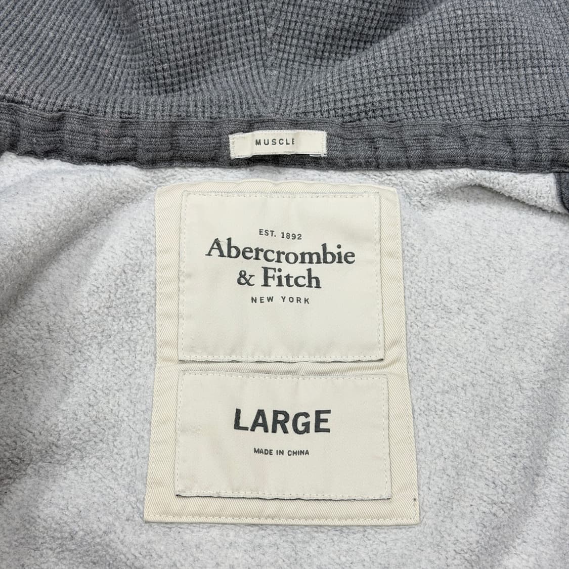 아베크롬비 빈티지 Y2K 스펠로고 데미지 디테일 기모 후드집업 자켓 L 상품이미지4