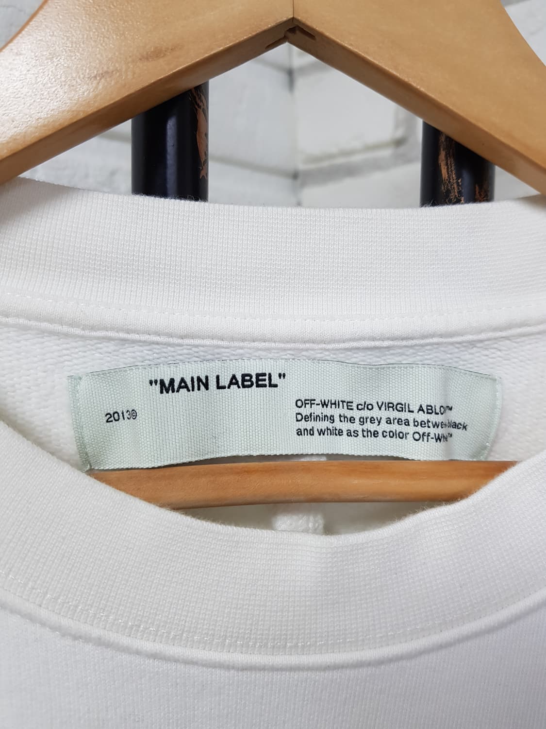 [L/100~105] 오프화이트 애로우 기모맨투맨 화이트 상품이미지3