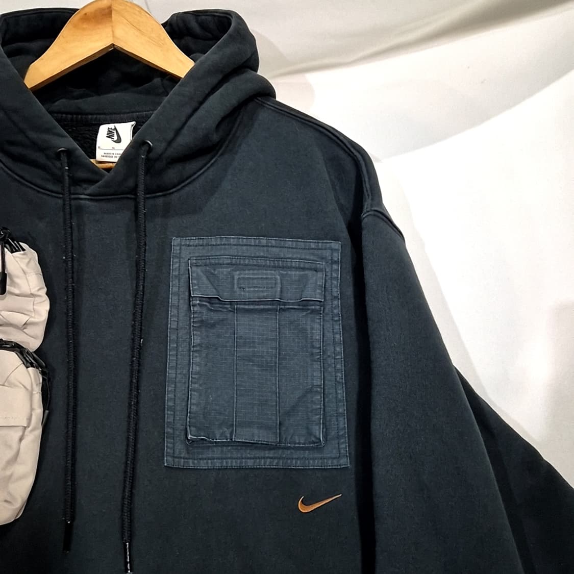 Nike 나이키x트래비스스캇 유틸리티 후드티 상품이미지2