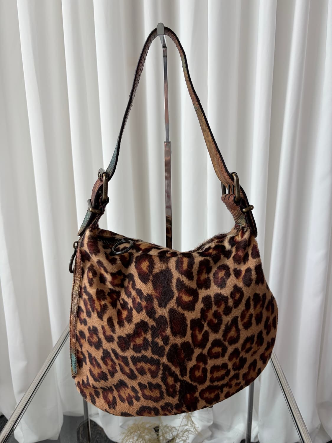 펜디 레어 00s 레오파드 송치 & 주카 오이스터 백  상품이미지2