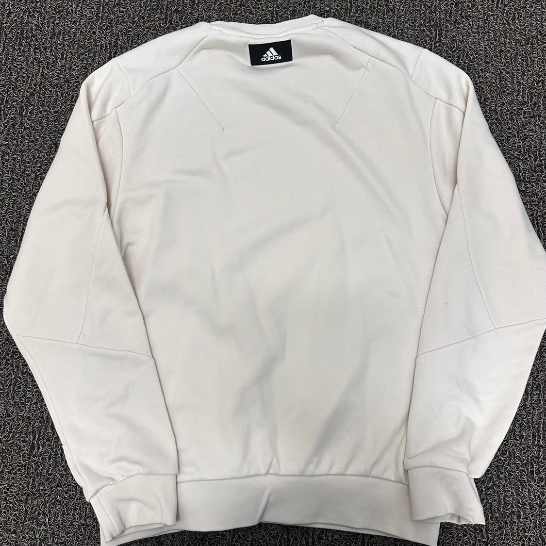 아디다스 맨투맨 베이지 M 상품이미지5