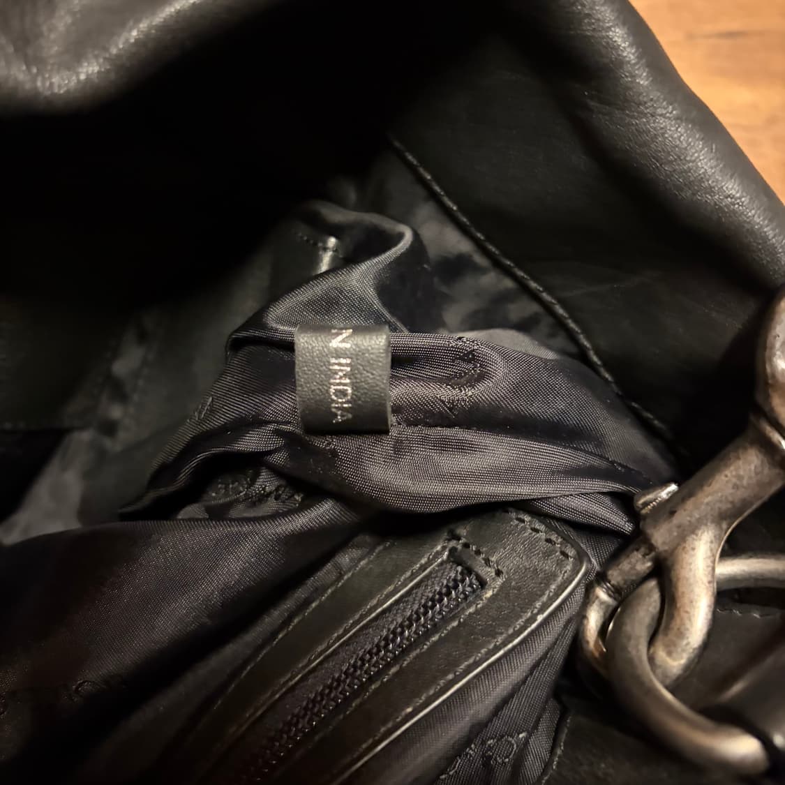 DOLCE AND GABBANA LEATHER TOTE BAG 상품이미지5