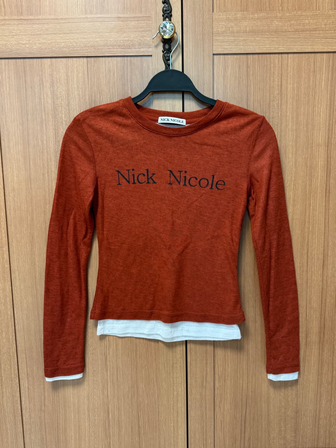 닉앤니콜 긴팔 티셔츠 상품이미지1