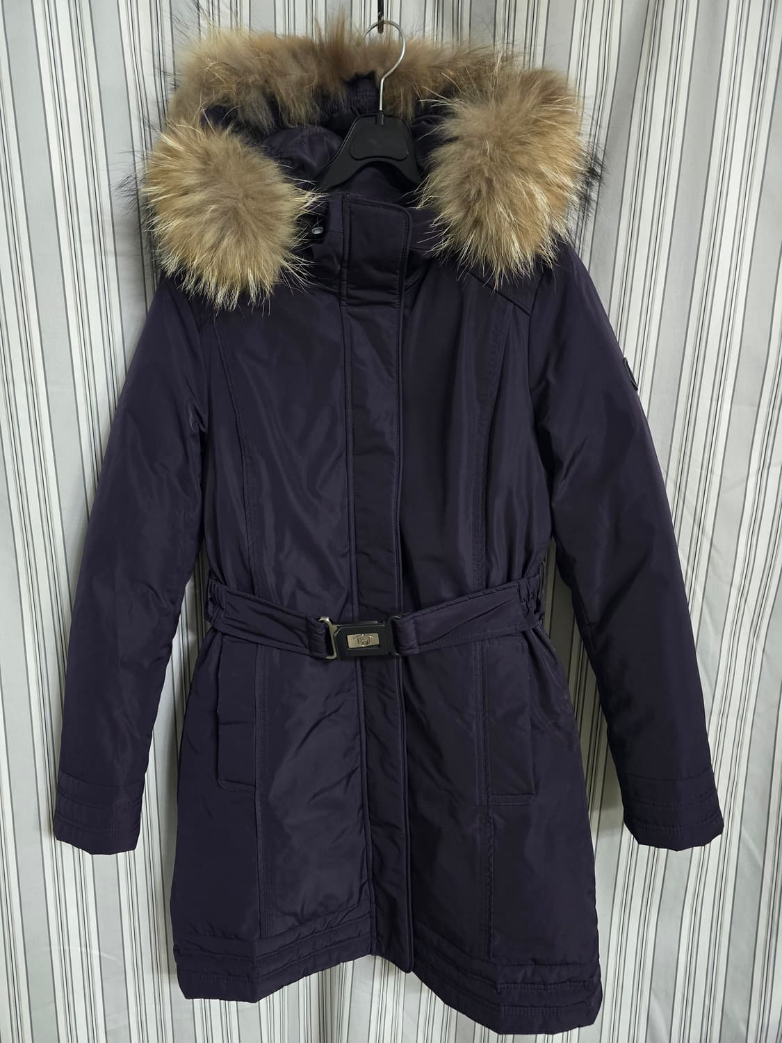 (85) 헤지스 여성골프 라쿤털 다운패딩자켓 상품이미지1