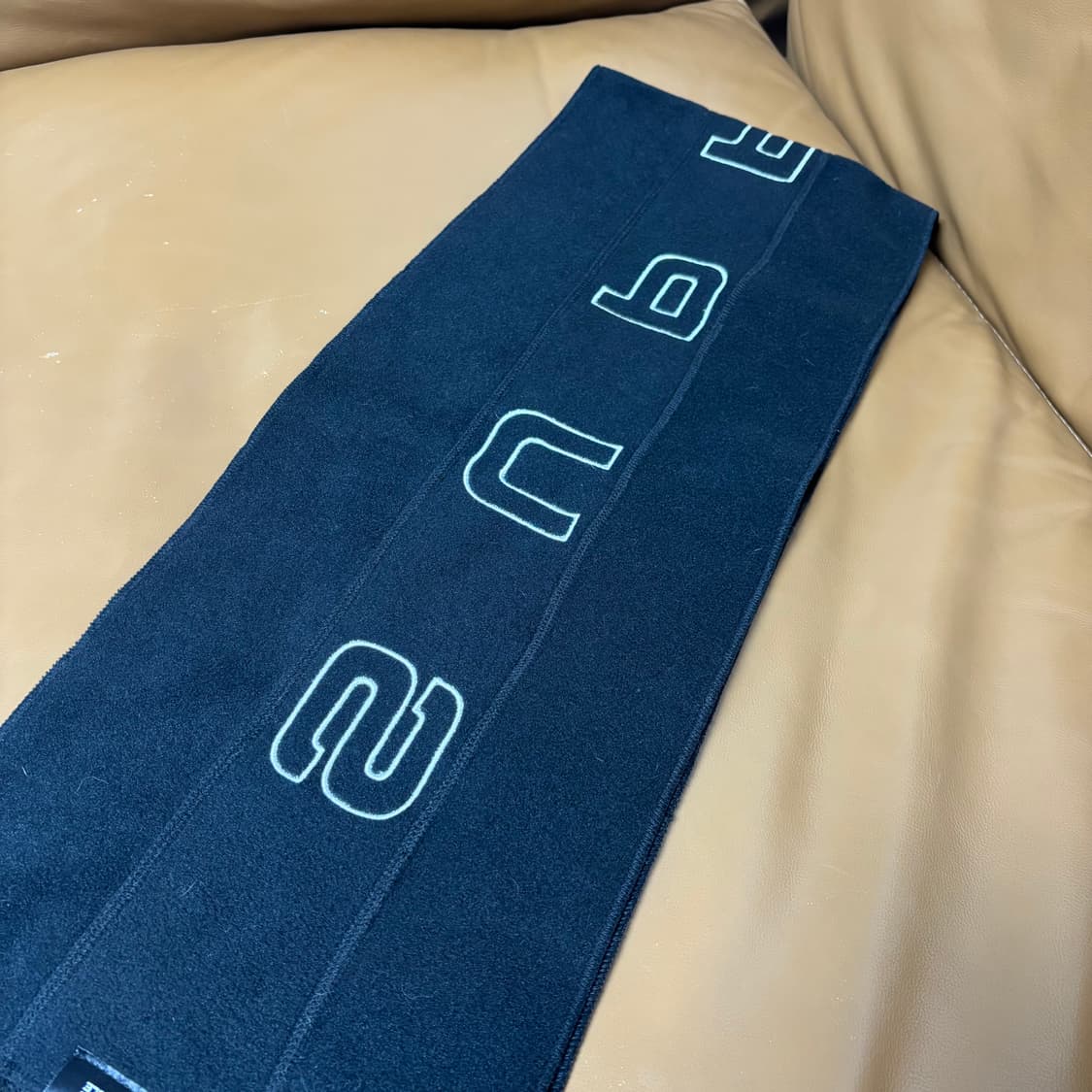 슈프림 머플러 목도리 로고 블랙 상품이미지6