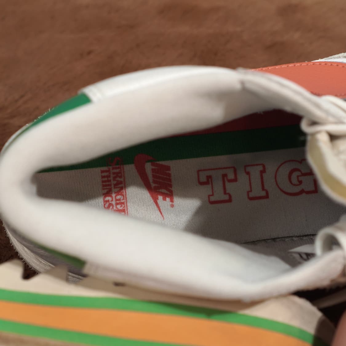 나이키 기묘한 이야기 커스텀 아웃솔 스니커즈 상품이미지7