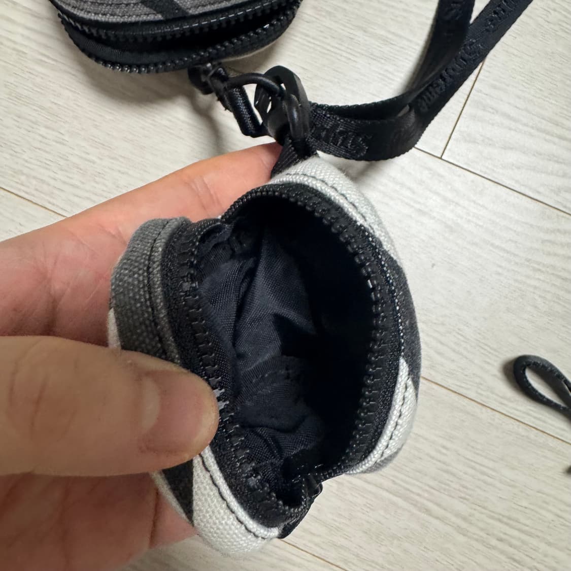 슈프림 카메라백 + 미니 파우치 스노우 카모 상품이미지4