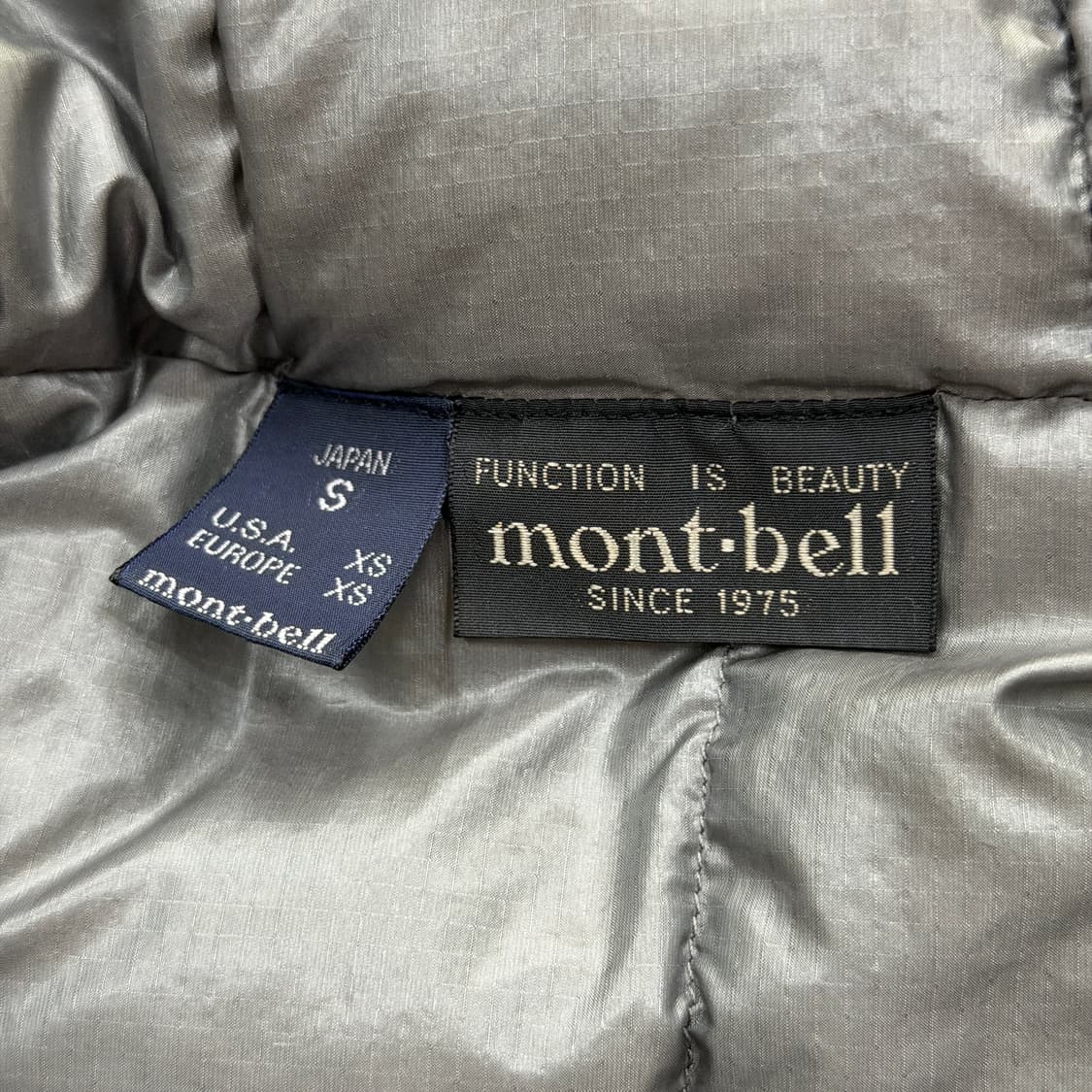 몽벨 빈티지 우먼 나일론 후드 경량패딩 블랙 S 상품이미지4