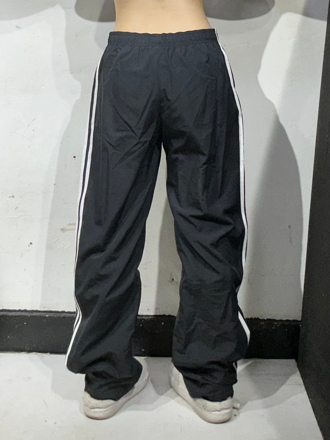 아디다스 블랙 와이드 화이트 삼선 스몰 로고 트랙 팬츠 추리닝 바지 L 상품이미지3