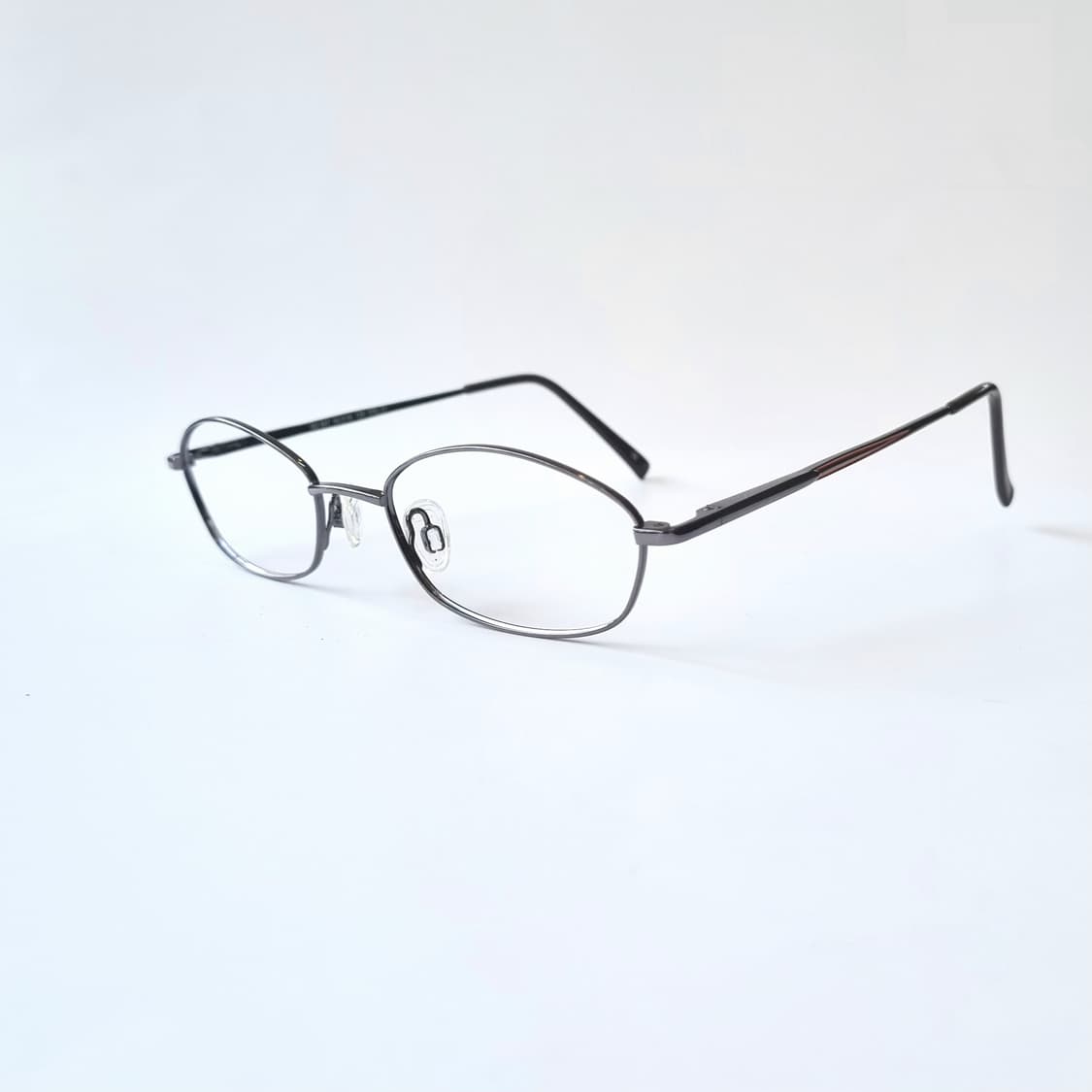 진열상품 오벌형 라운드다각 초경량 안경테 393 상품이미지3