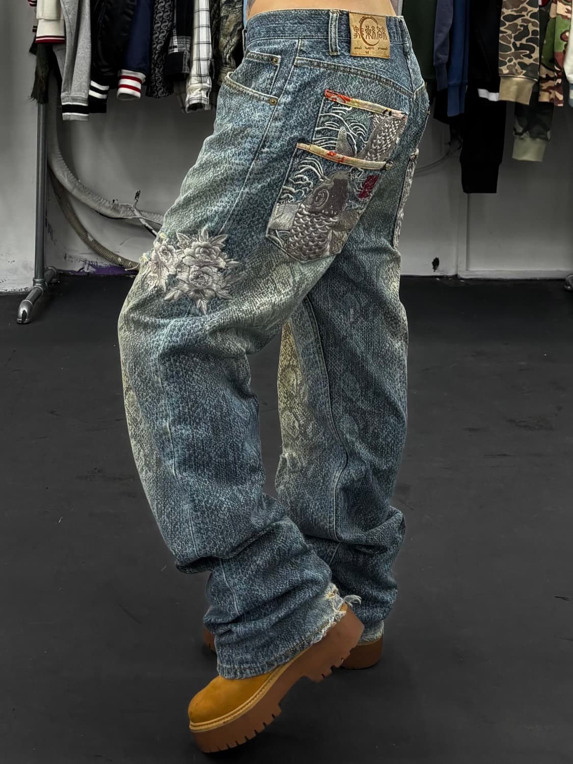 카라쿠리 타마시 뱀피 오리엔탈 데님팬츠 상품이미지3