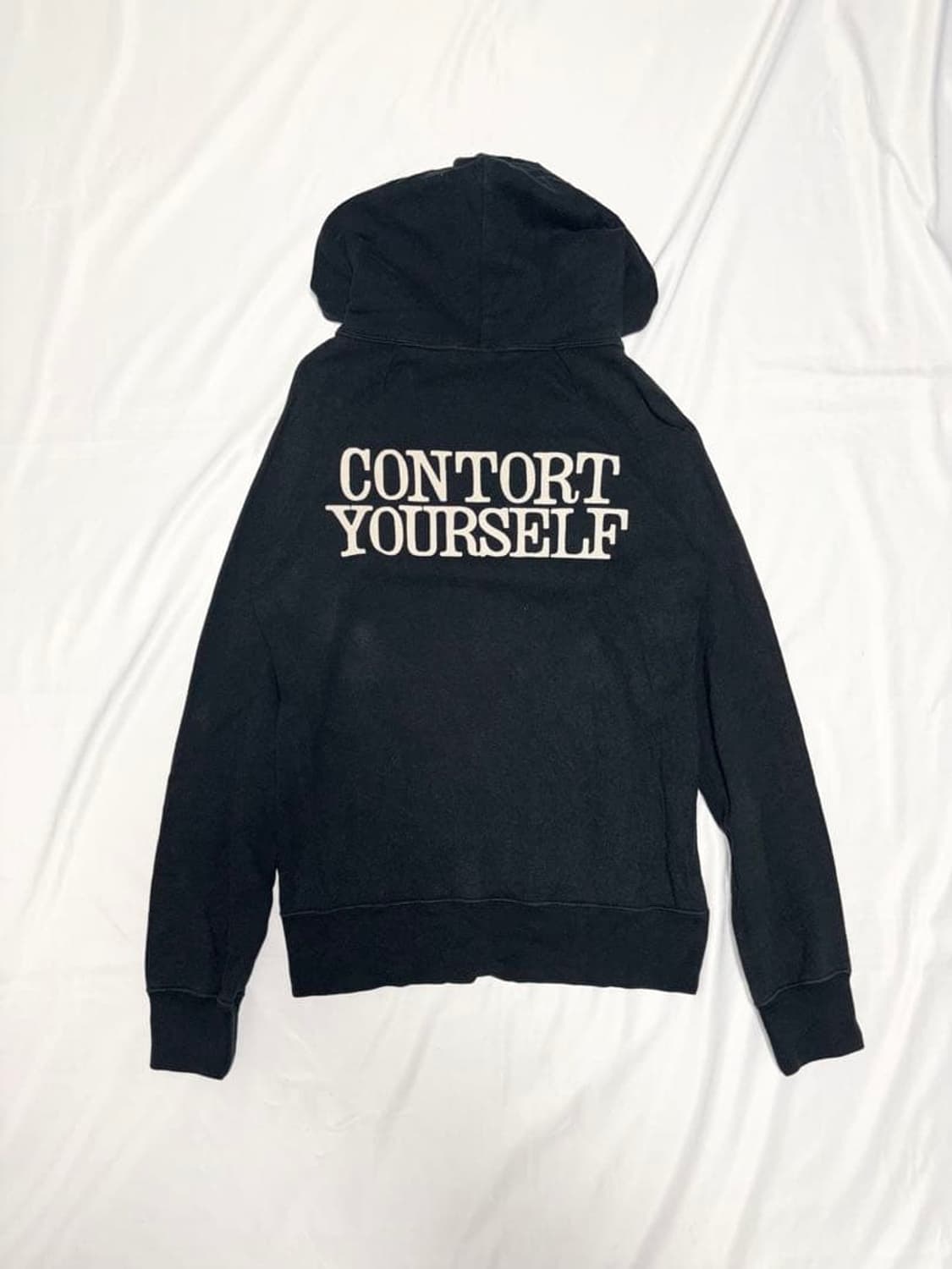 히스테릭 글래머 콘토트 유어셀프 그래픽 후드티 상품이미지3