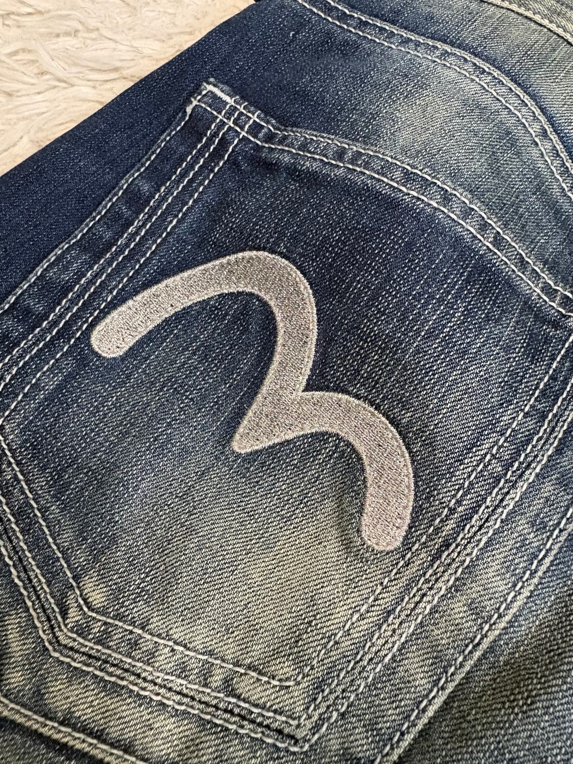 [32] 에비수 은색로고 플레어진 청바지  상품이미지8