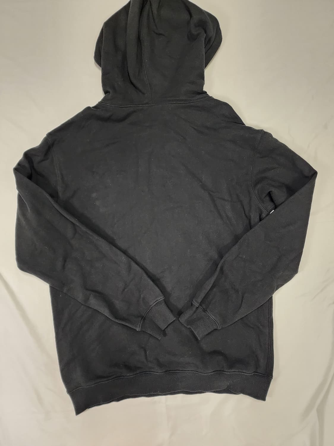 피스마이너스원 로고 블랙 후드티 상품이미지2