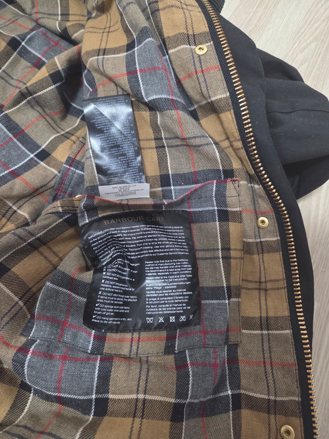 Barbour 바버 - 인터내셔널 멀티 씨가포켓 왁스 자켓
 상품이미지3