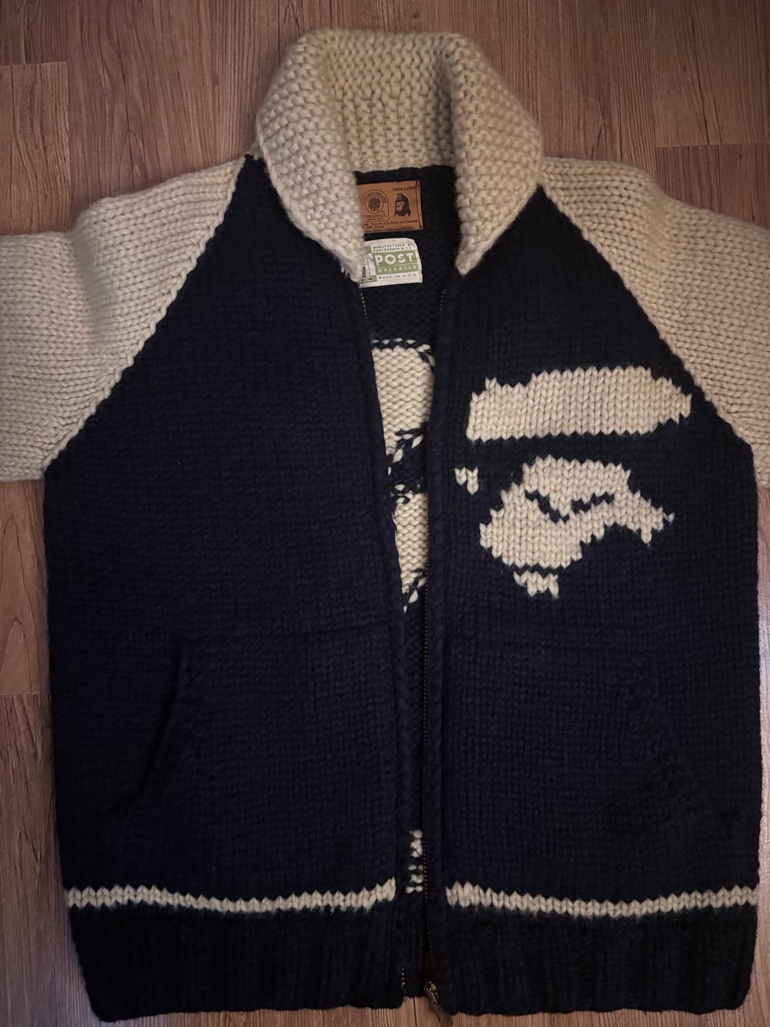 베이프 코위찬 캐내디언 스웨터 상품이미지1