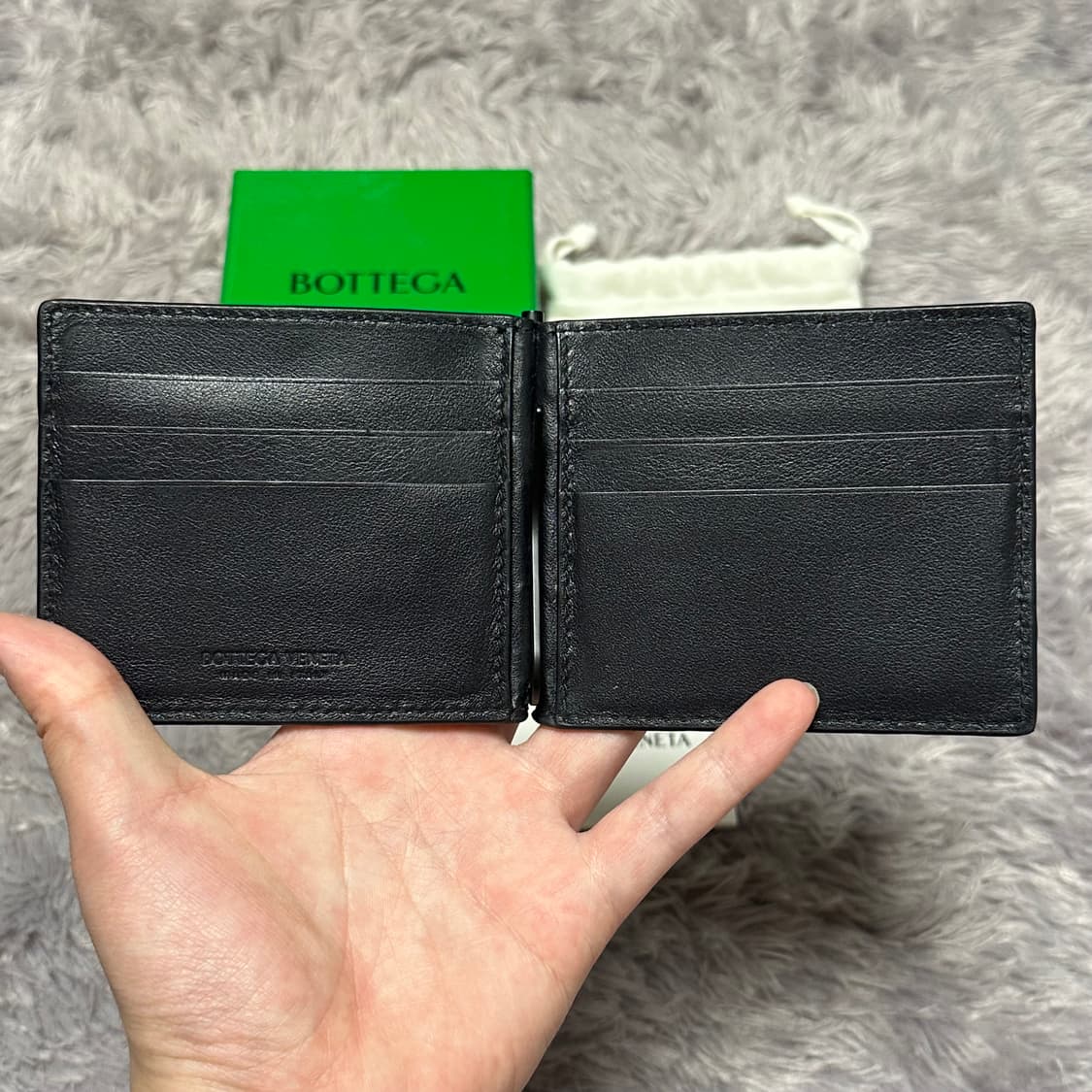 [풀구성] 보테가베네타 인트레치아토 머니클립 반지갑 블랙 신형 상품이미지3