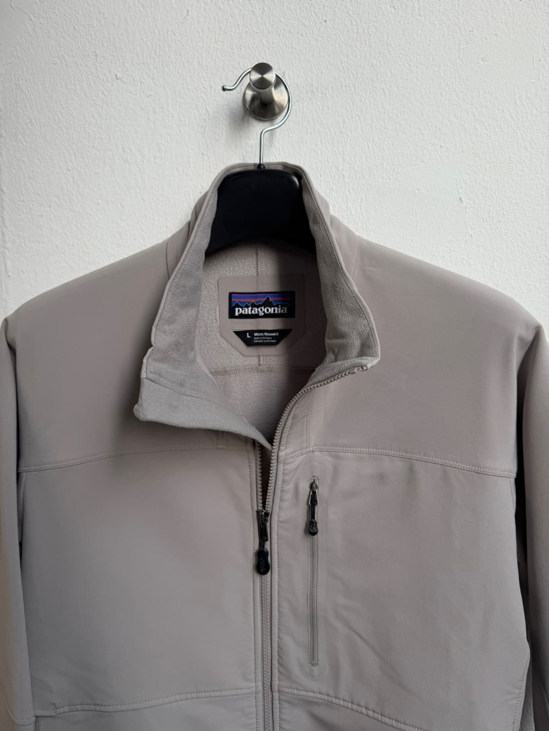 파타고니아 심플 가이드 소프트쉘 자켓  상품이미지3