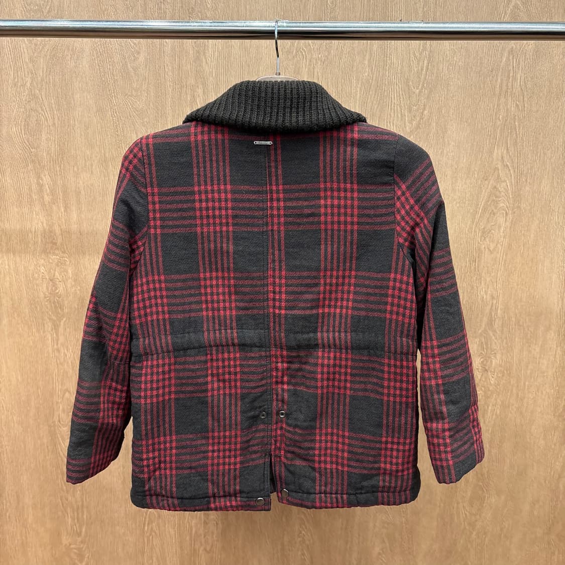 디젤 하이넥 체크 자켓 드로우 스트링 로고 장식 디테일 블랙 레드 상품이미지3