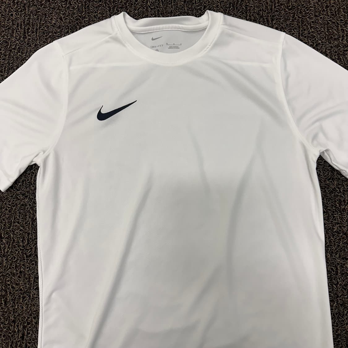 NIKE 나이키 드라이핏 기능성 반팔티셔츠 화이트 운동복 M 상품이미지2