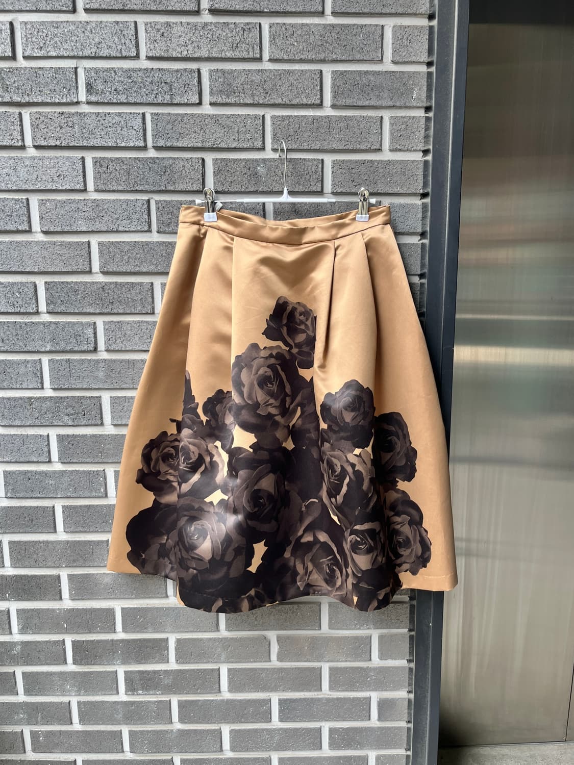 Dama Collecition 블랙 로즈 스커트  상품이미지8