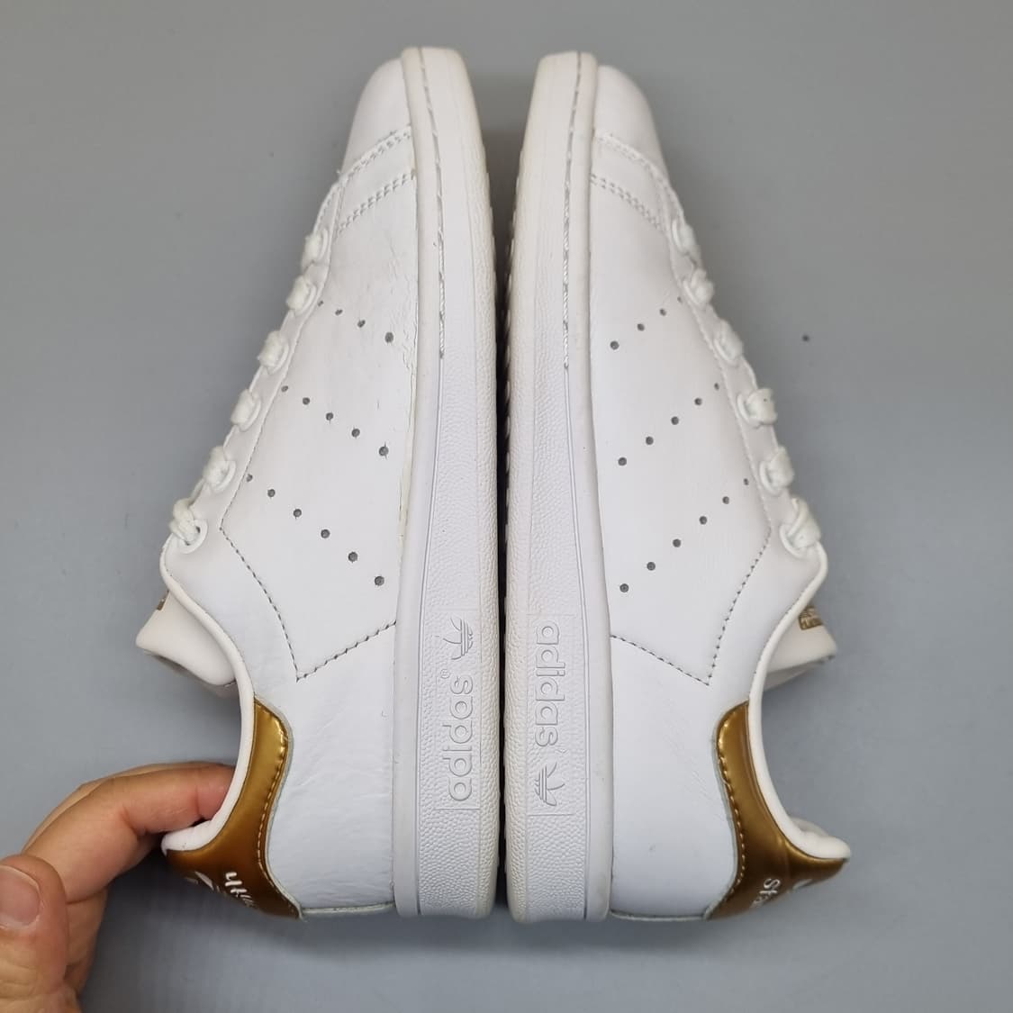 아디다스 스탠스미스 골드 스니커즈 220 상품이미지5