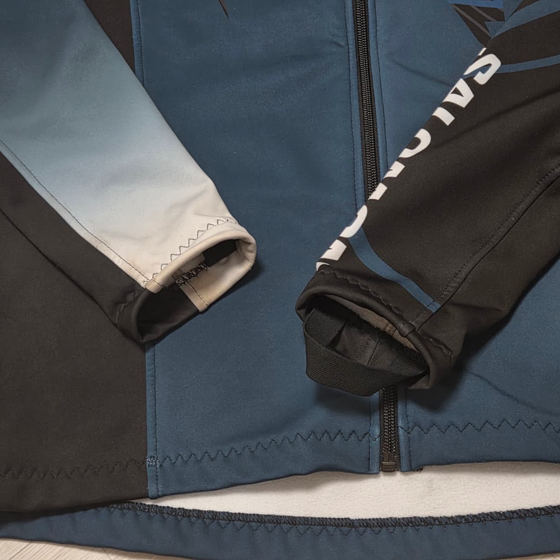 Salomon 살로몬 한국 국가대표 선수지급용 기능성 스노 보드 자켓
 상품이미지4