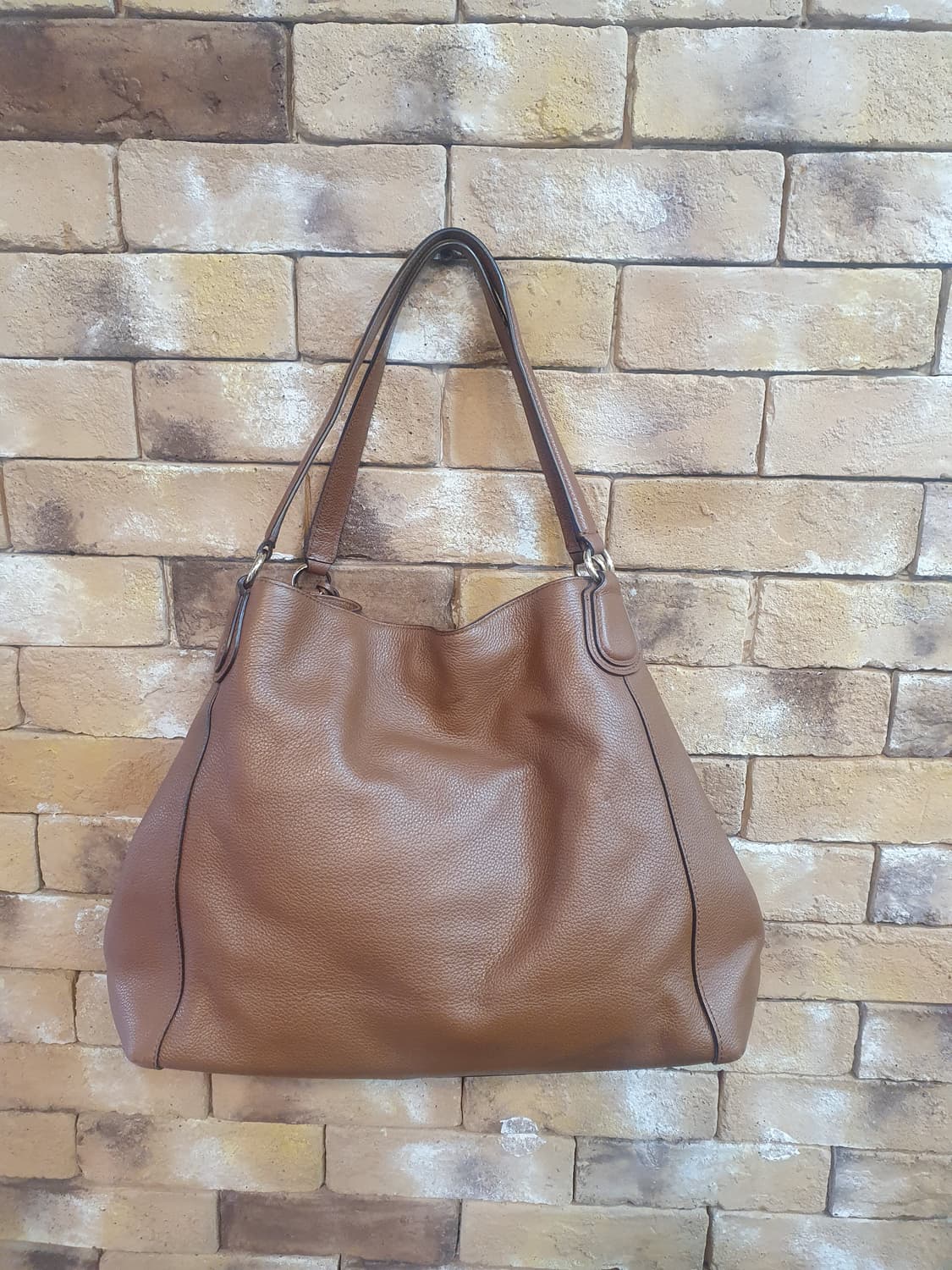 코치 브라운 가죽 숄더백 상품이미지2