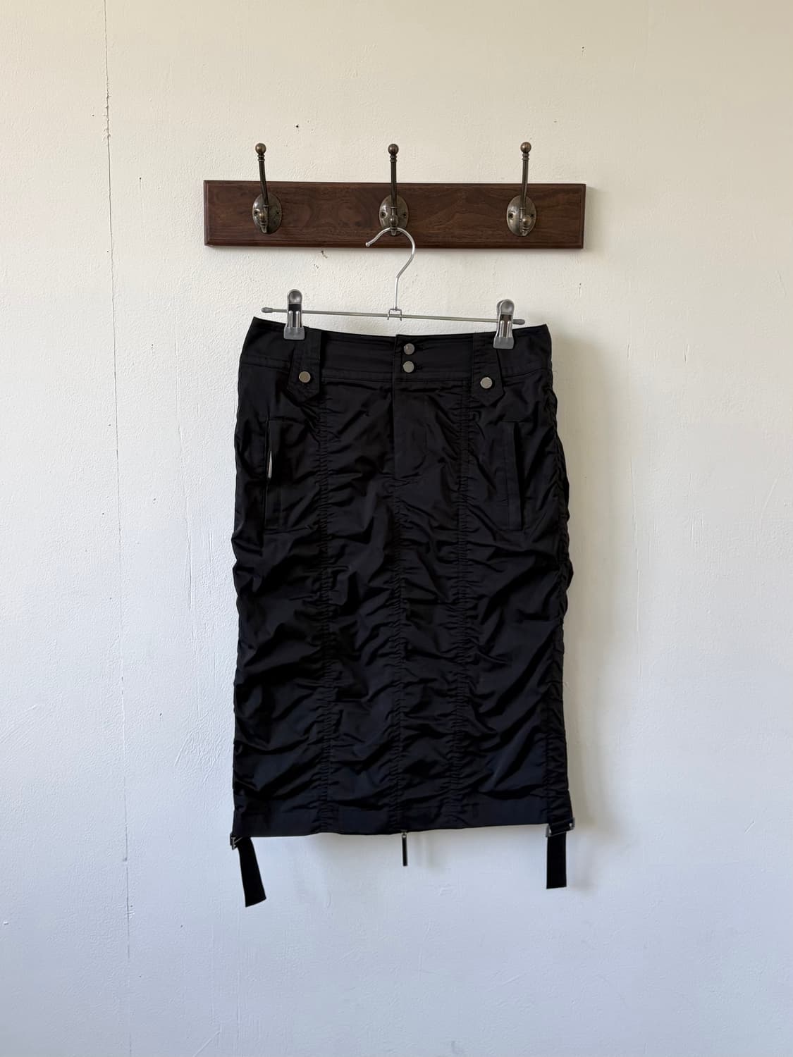 NOVESPAZIO 블랙 셔링 스커트 상품이미지1